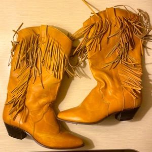 Vintage Fringed Dingo Boots